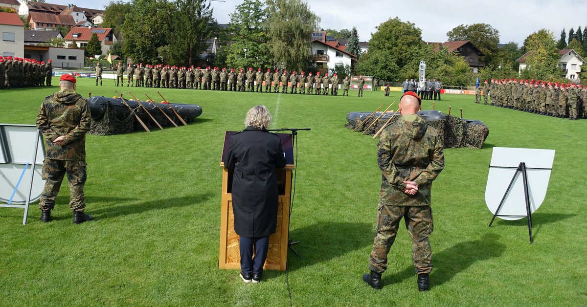 07 Hammerschick vor der Truppe 4.1